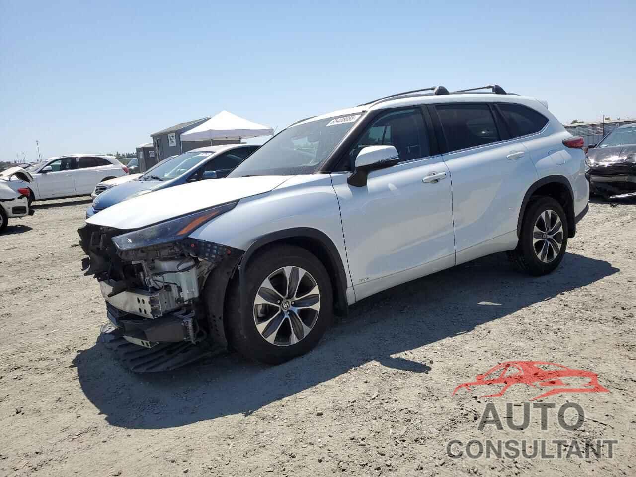 TOYOTA HIGHLANDER 2022 - 5TDHBRCH9NS560669