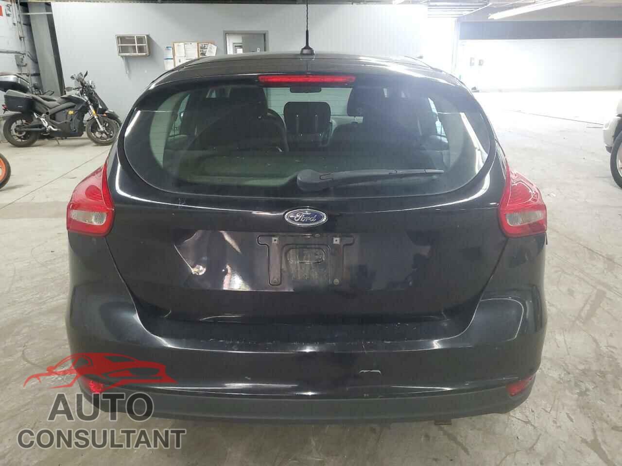 FORD FOCUS 2016 - 1FADP3K21GL294147
