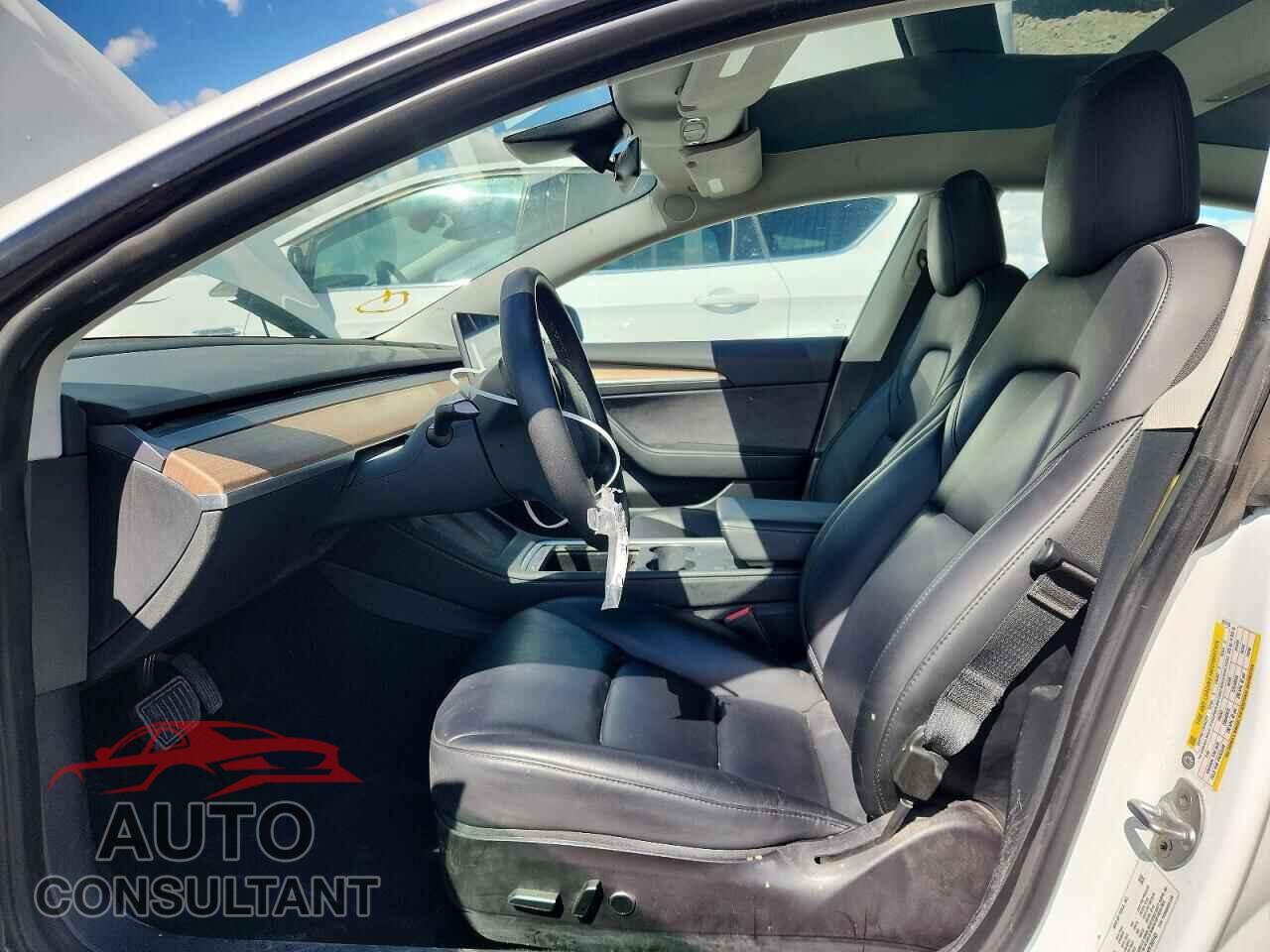 TESLA MODEL 3 2023 - 5YJ3E1EB8PF393143
