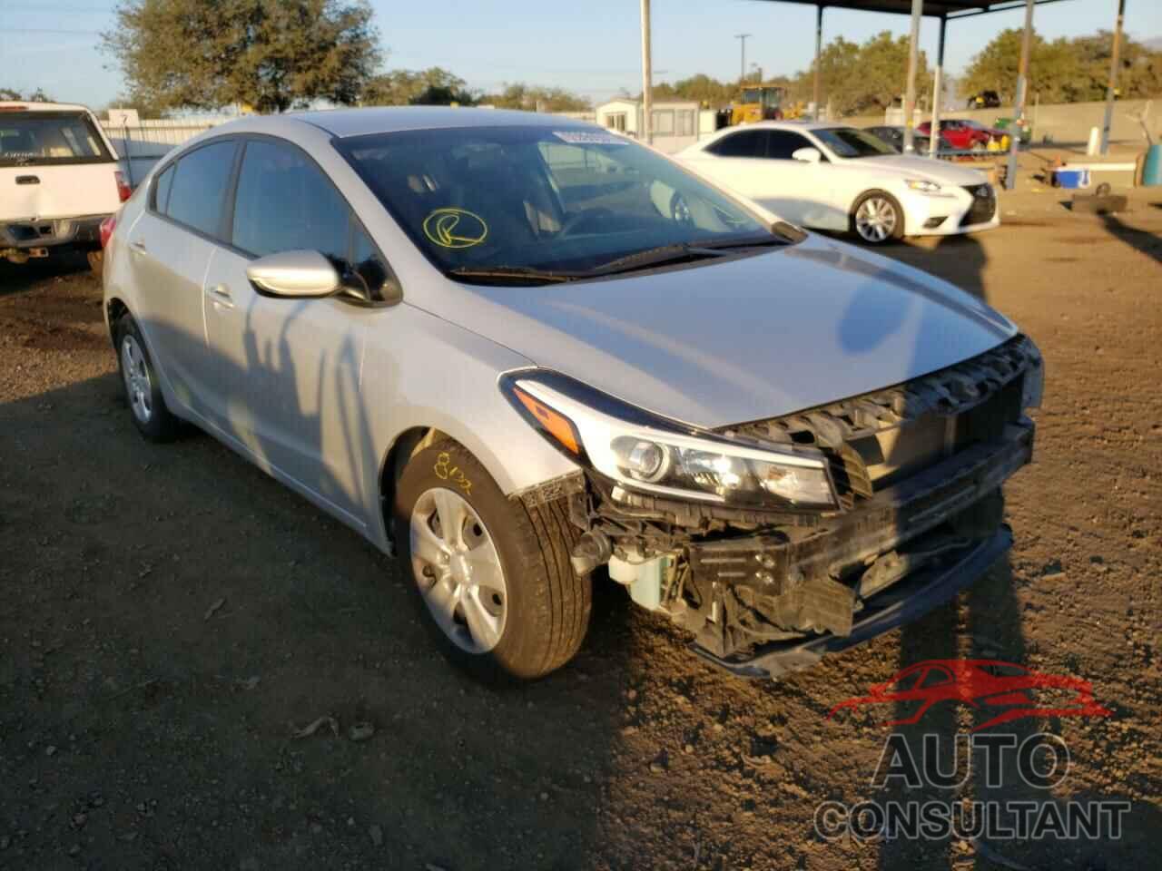 KIA FORTE 2017 - 3KPFL4A76HE108551