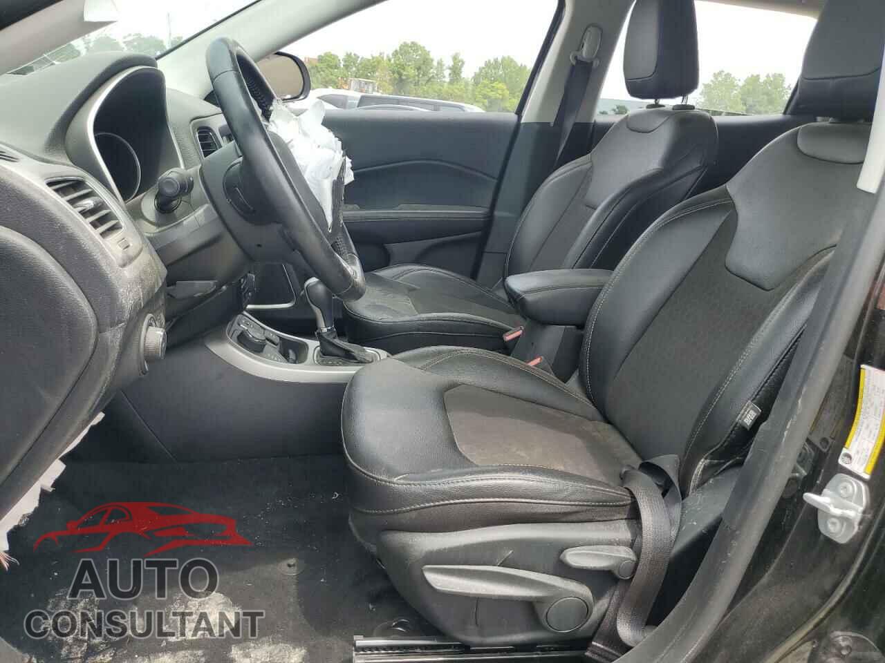 JEEP COMPASS 2020 - 3C4NJDBB6LT143230