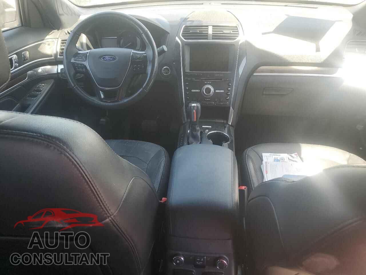 FORD EXPLORER 2018 - 1FM5K8F89JGB45201