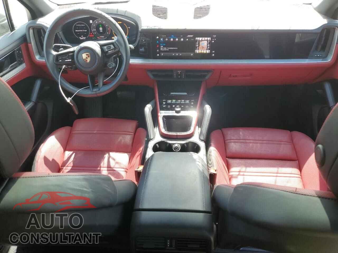 PORSCHE CAYENNE 2024 - WP1AA2AY2RDA02872