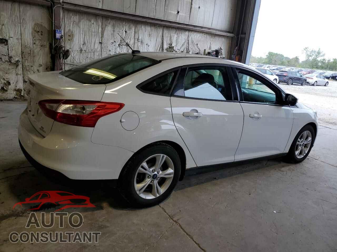 FORD FOCUS 2014 - 1FADP3F26EL393053