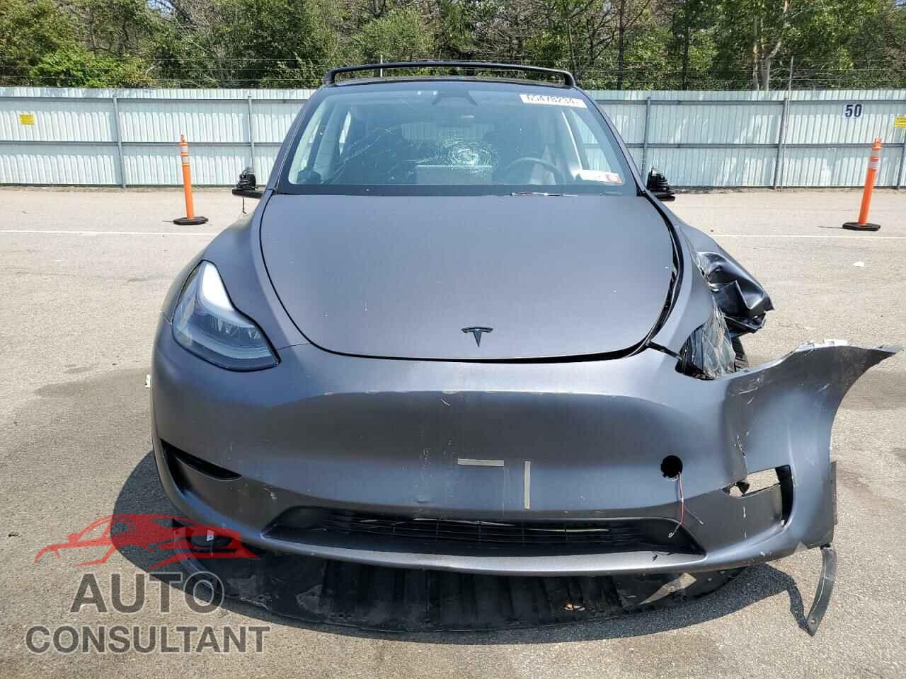 TESLA MODEL Y 2023 - 7SAYGDEF8PF894184