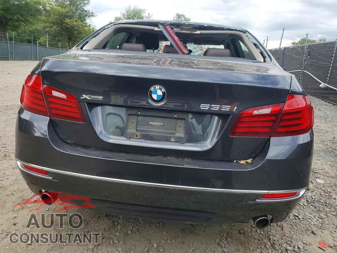 BMW 5 SERIES 2015 - WBA5B3C51FD547656