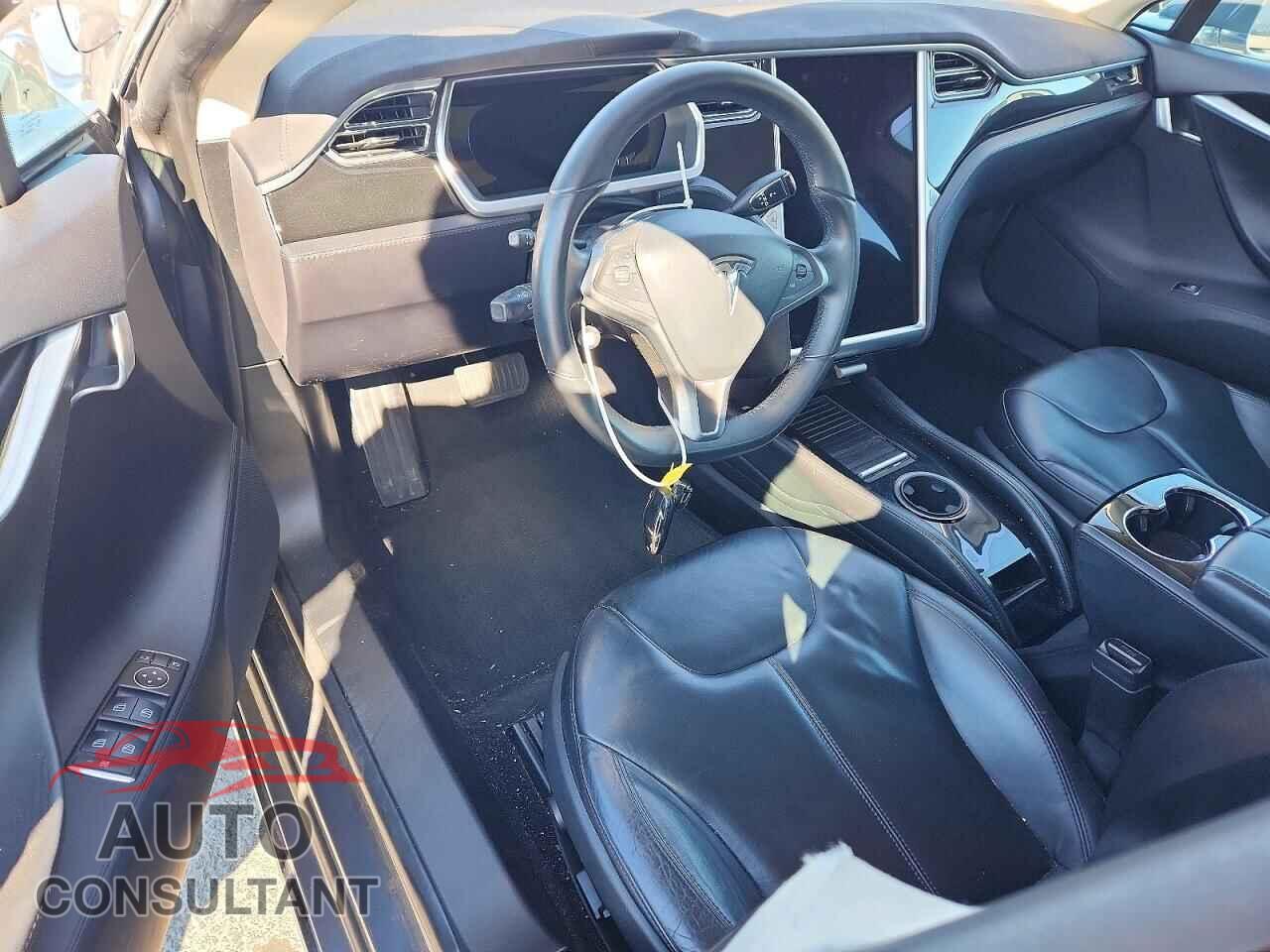 TESLA MODEL S 2013 - 5YJSA1CN4DFP05930