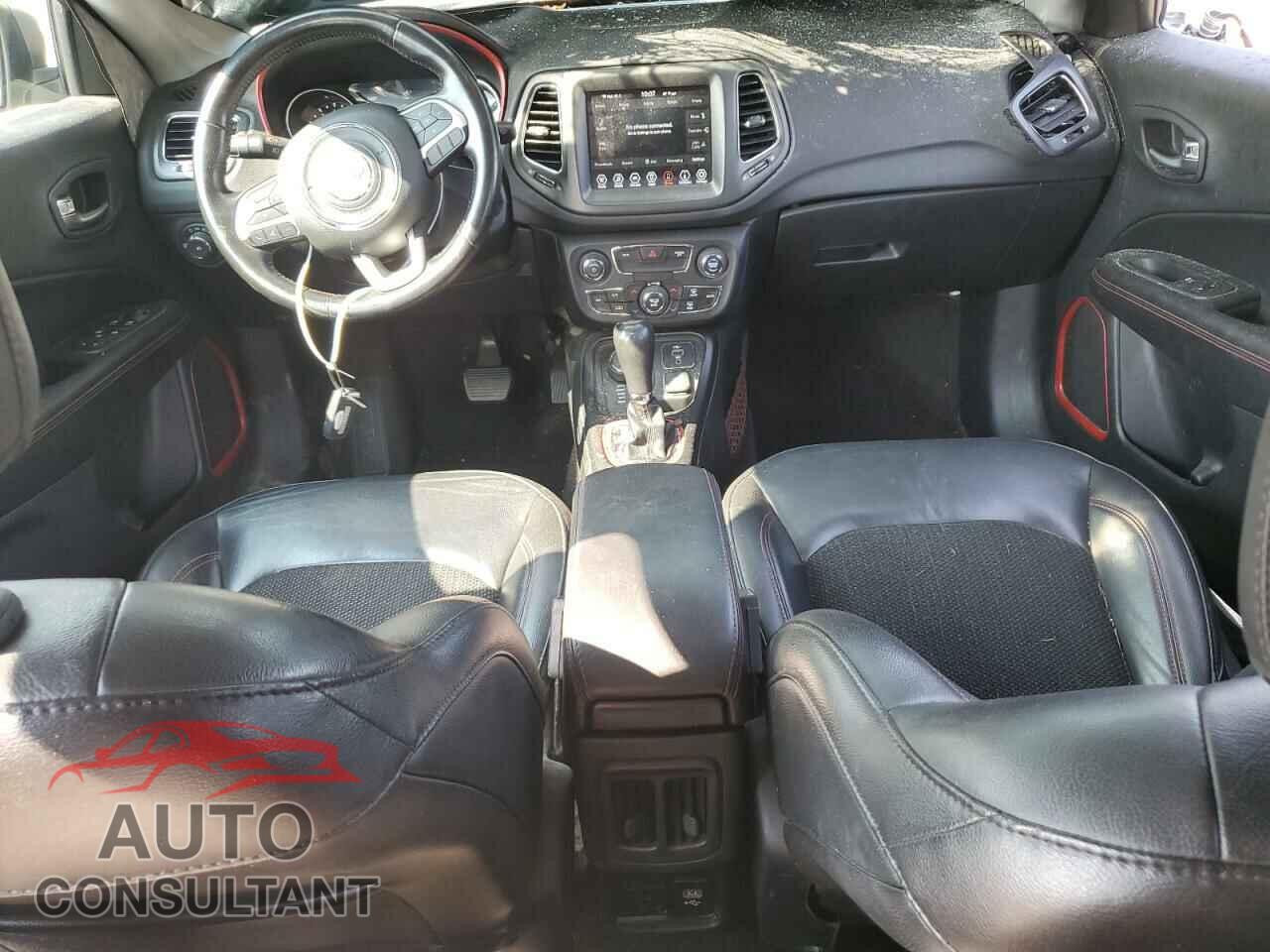 JEEP COMPASS 2019 - 3C4NJDDB6KT671135