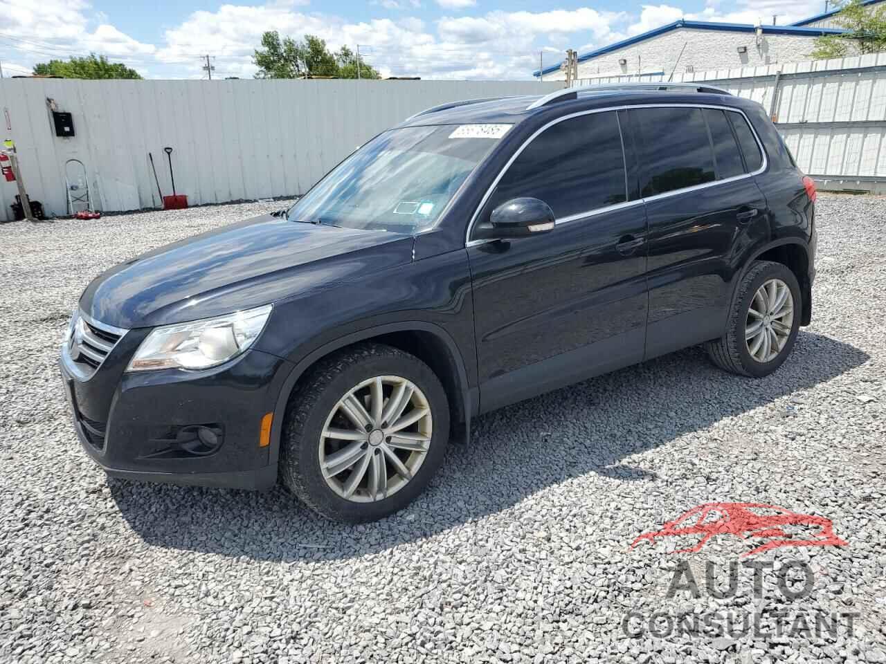VOLKSWAGEN TIGUAN 2011 - WVGBV7AX5BW570165