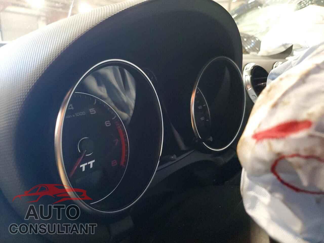 AUDI TT 2011 - TRUKFAFK0B1012366