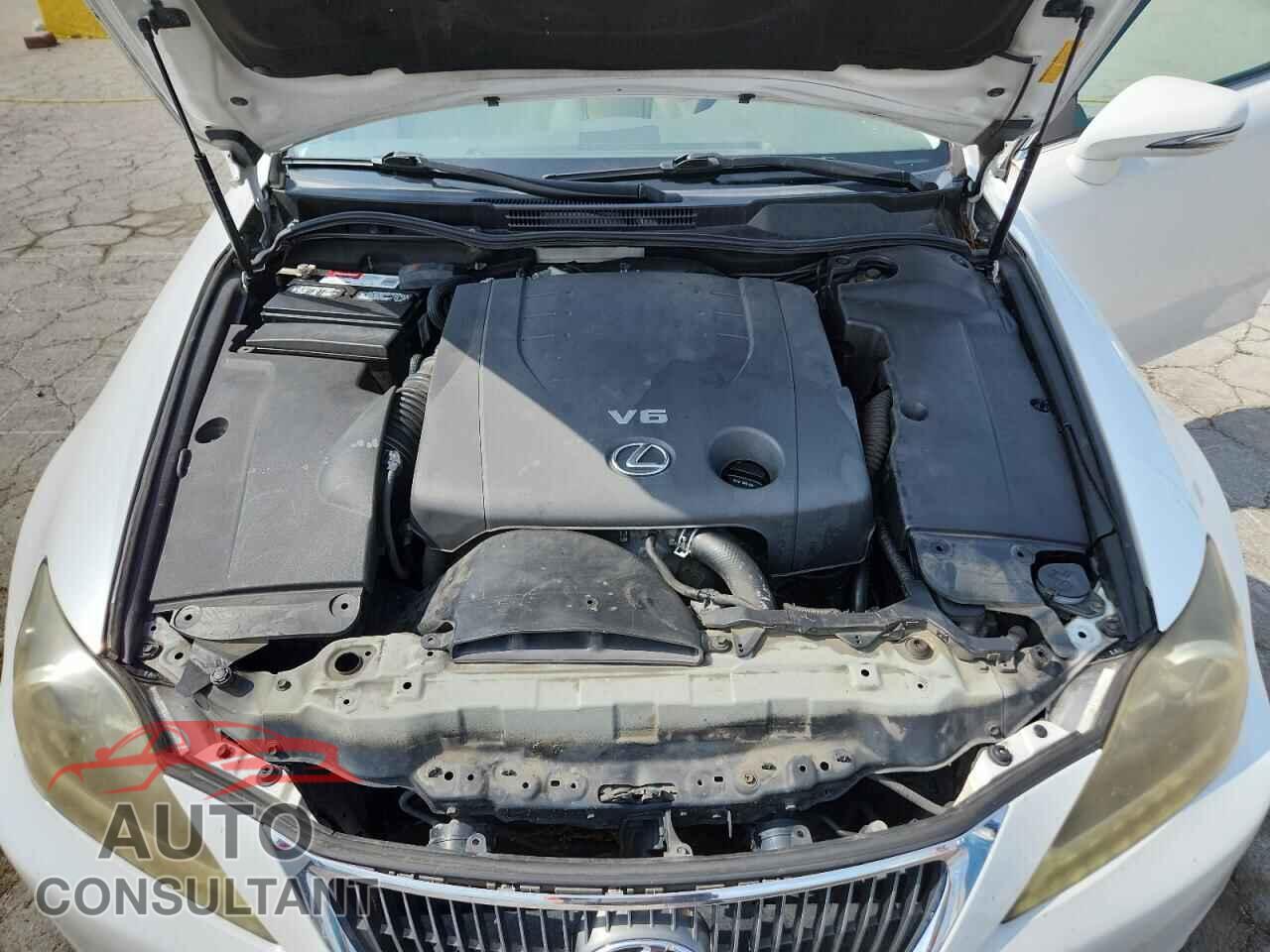 LEXUS IS 2011 - JTHCF5C25B5046367