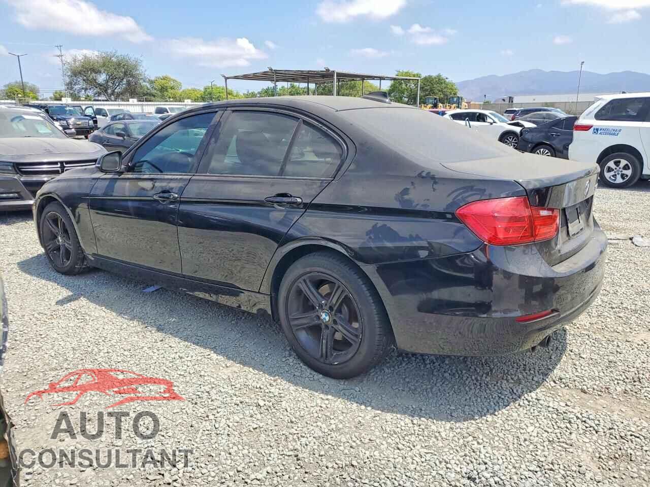 BMW 3 SERIES 2013 - WBA3C1C55DF443276