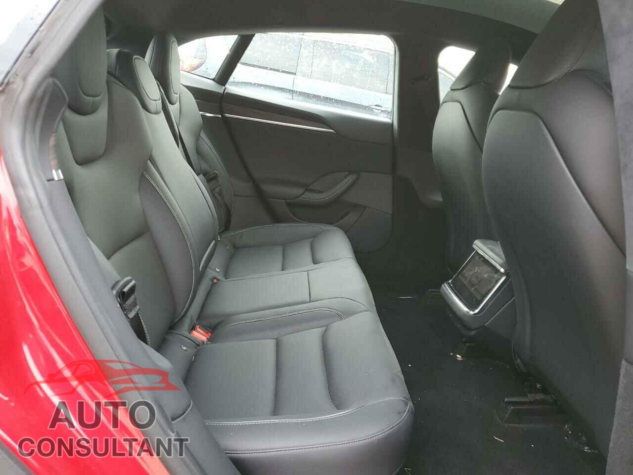 TESLA MODEL S 2021 - 5YJSA1E64MF438715