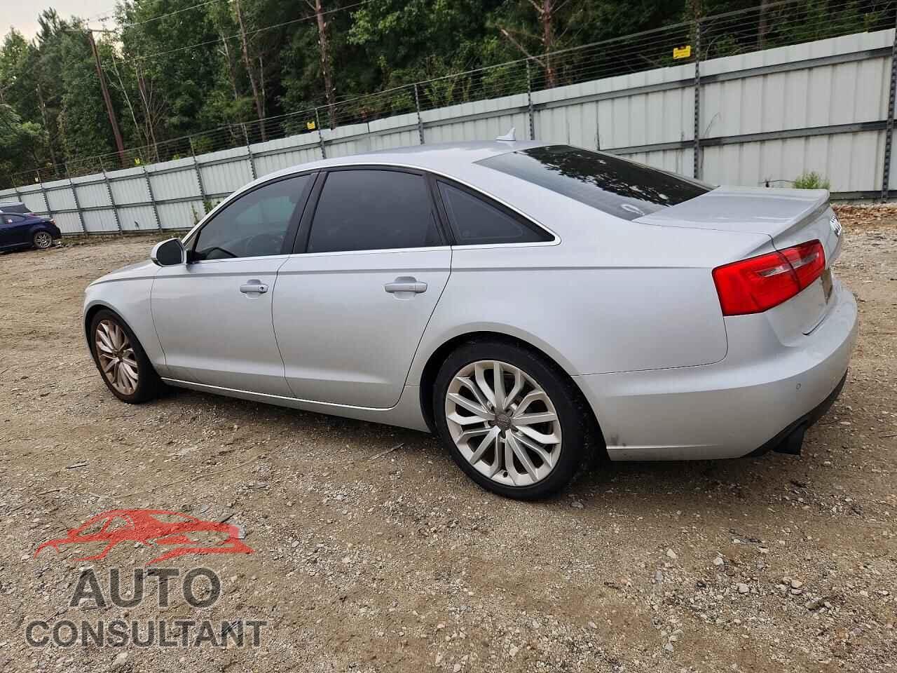 AUDI A6 2013 - WAUDFAFC9DN030319