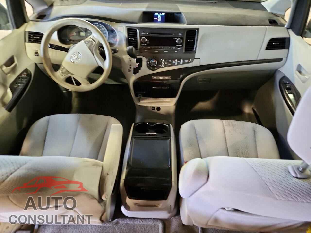 TOYOTA SIENNA 2013 - 5TDKK3DC8DS376568
