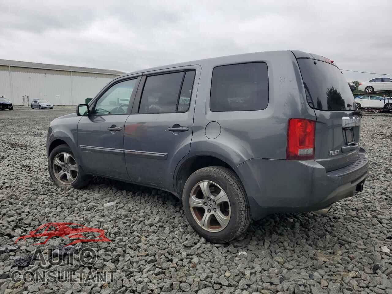 HONDA PILOT 2013 - 5FNYF4H79DB062143