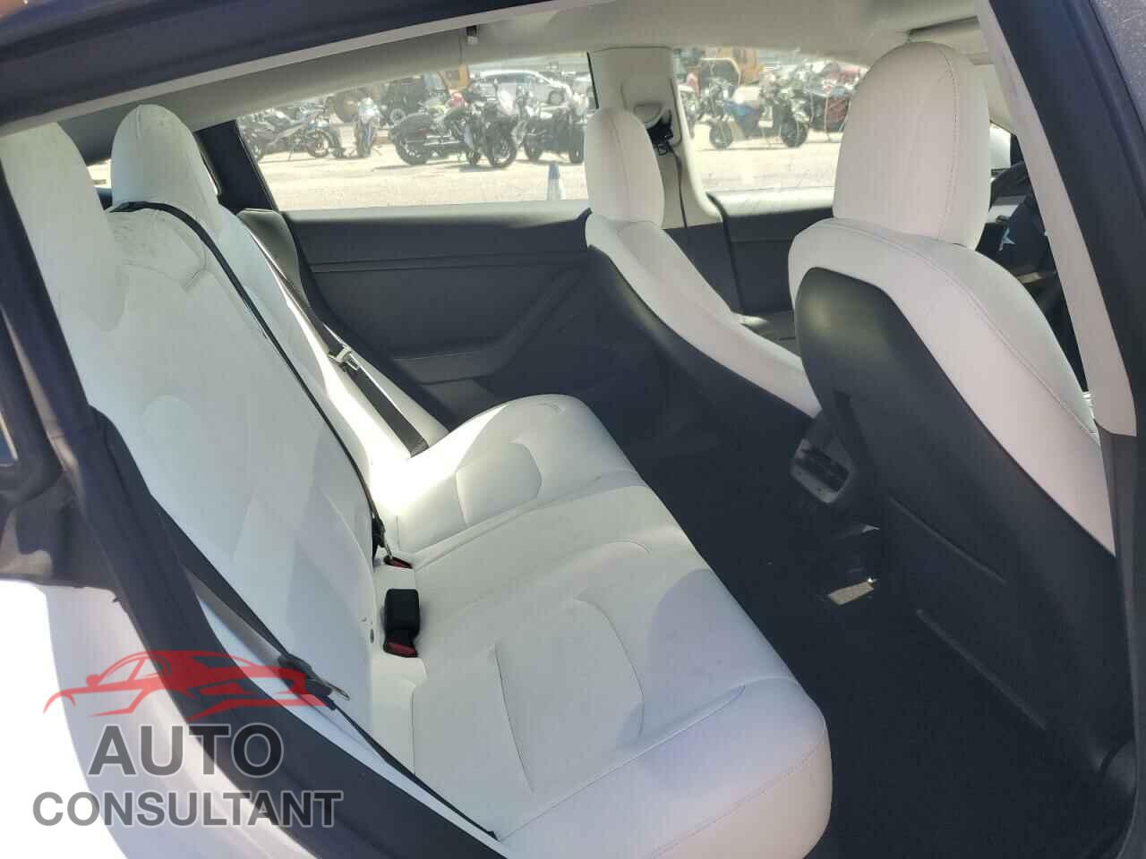 TESLA MODEL 3 2022 - 5YJ3E1EB7NF299672