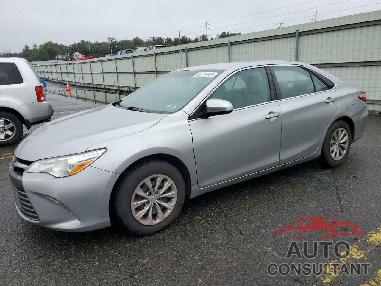 TOYOTA CAMRY 2016 - 4T4BF1FK2GR577817