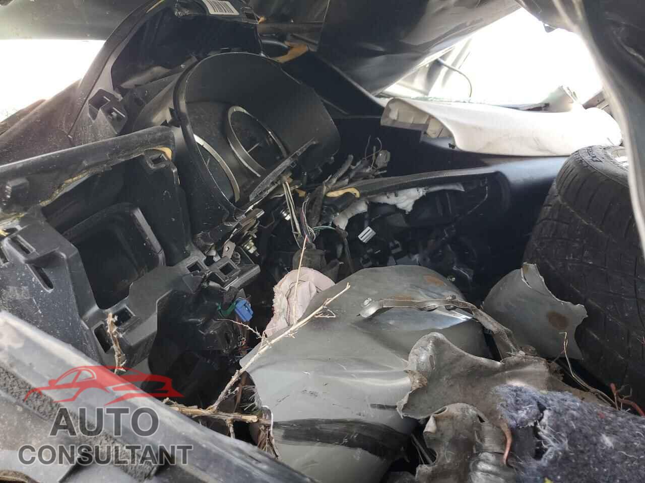 LEXUS IS 2014 - JTHCF1D27E5014516