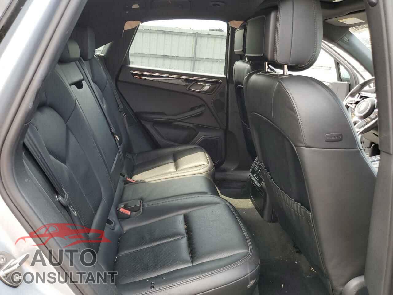 PORSCHE MACAN 2016 - WP1AB2A53GLB53192