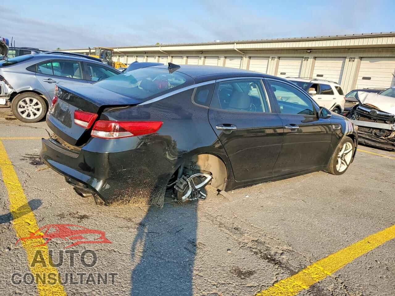 KIA OPTIMA 2017 - KNAGT4L37H5161637