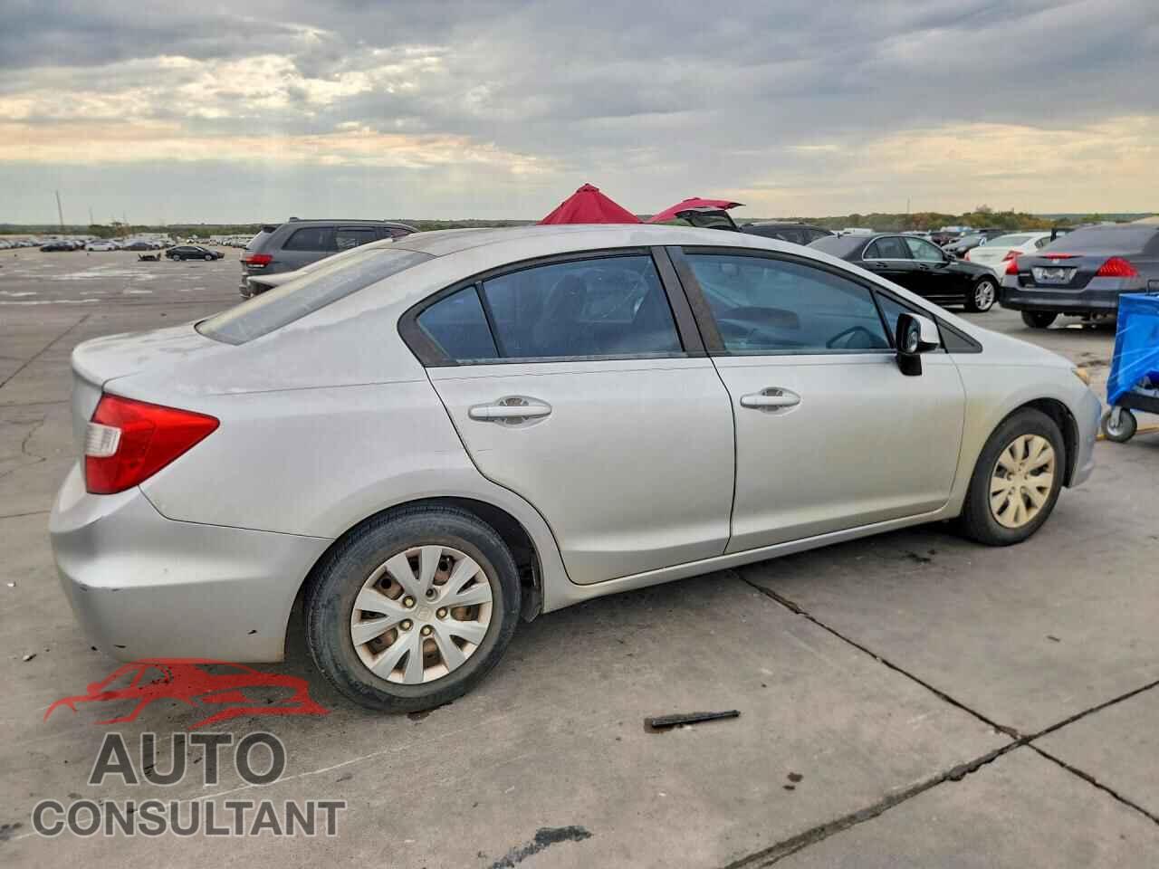 HONDA CIVIC 2012 - 2HGFB2F52CH564575