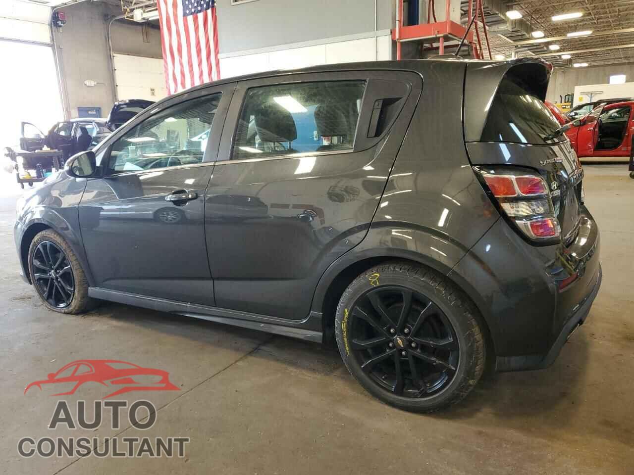 CHEVROLET SONIC 2017 - 1G1JF6SB5H4139896