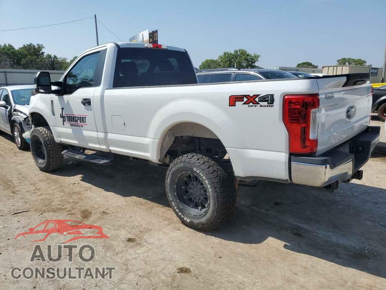 FORD F350 2017 - 1FTRF3B64HEF14232