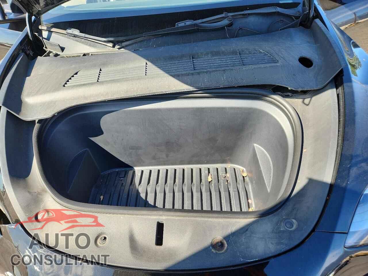 TESLA MODEL Y 2022 - 7SAYGDEF4NF390809