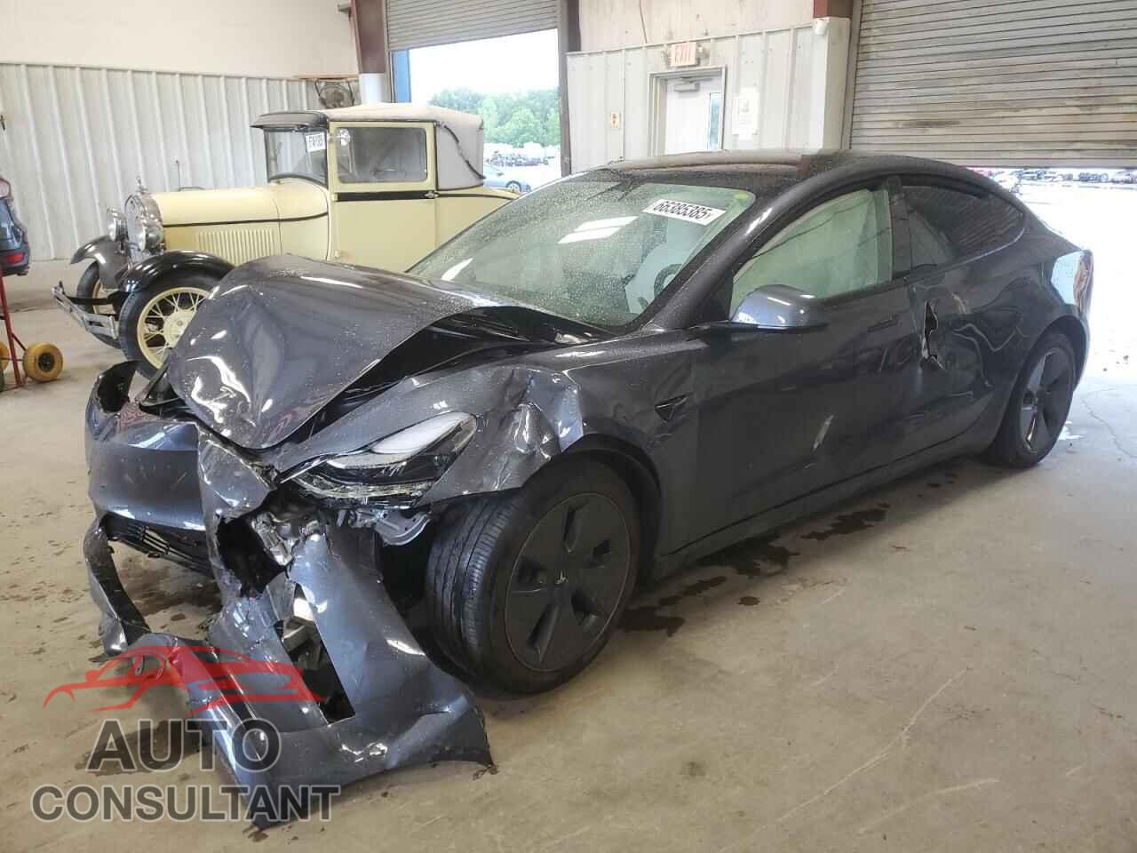 TESLA MODEL 3 2023 - 5YJ3E1EA8PF703704