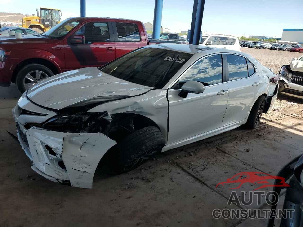 TOYOTA CAMRY 2022 - 4T1G11AK8NU678248