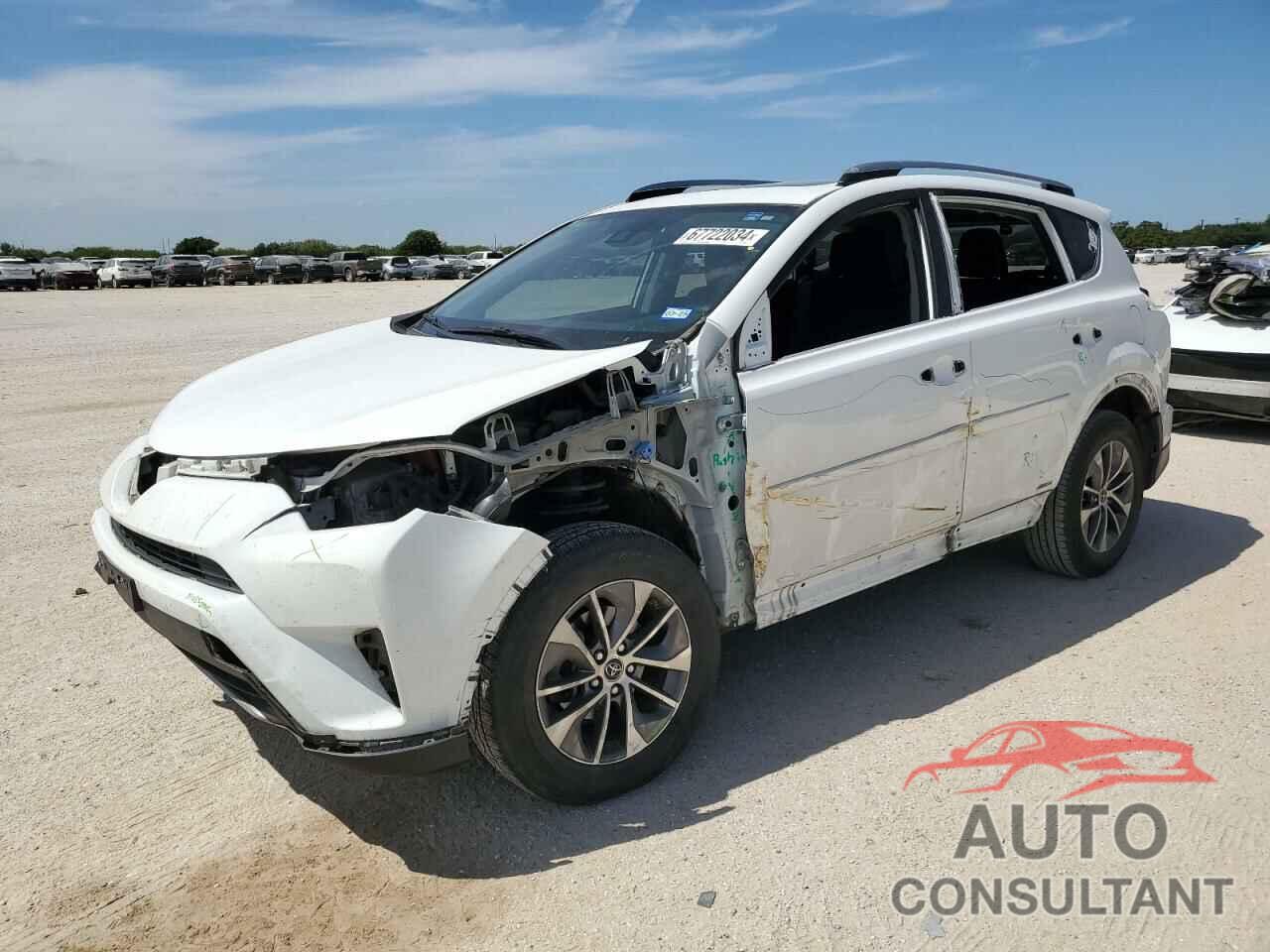 TOYOTA RAV4 2017 - JTMRJREV4HD076399