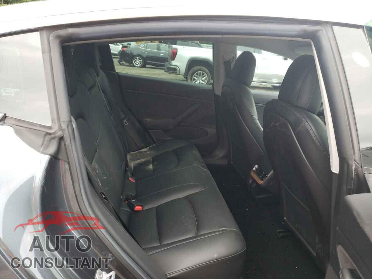 TESLA MODEL 3 2019 - 5YJ3E1EB6KF452280
