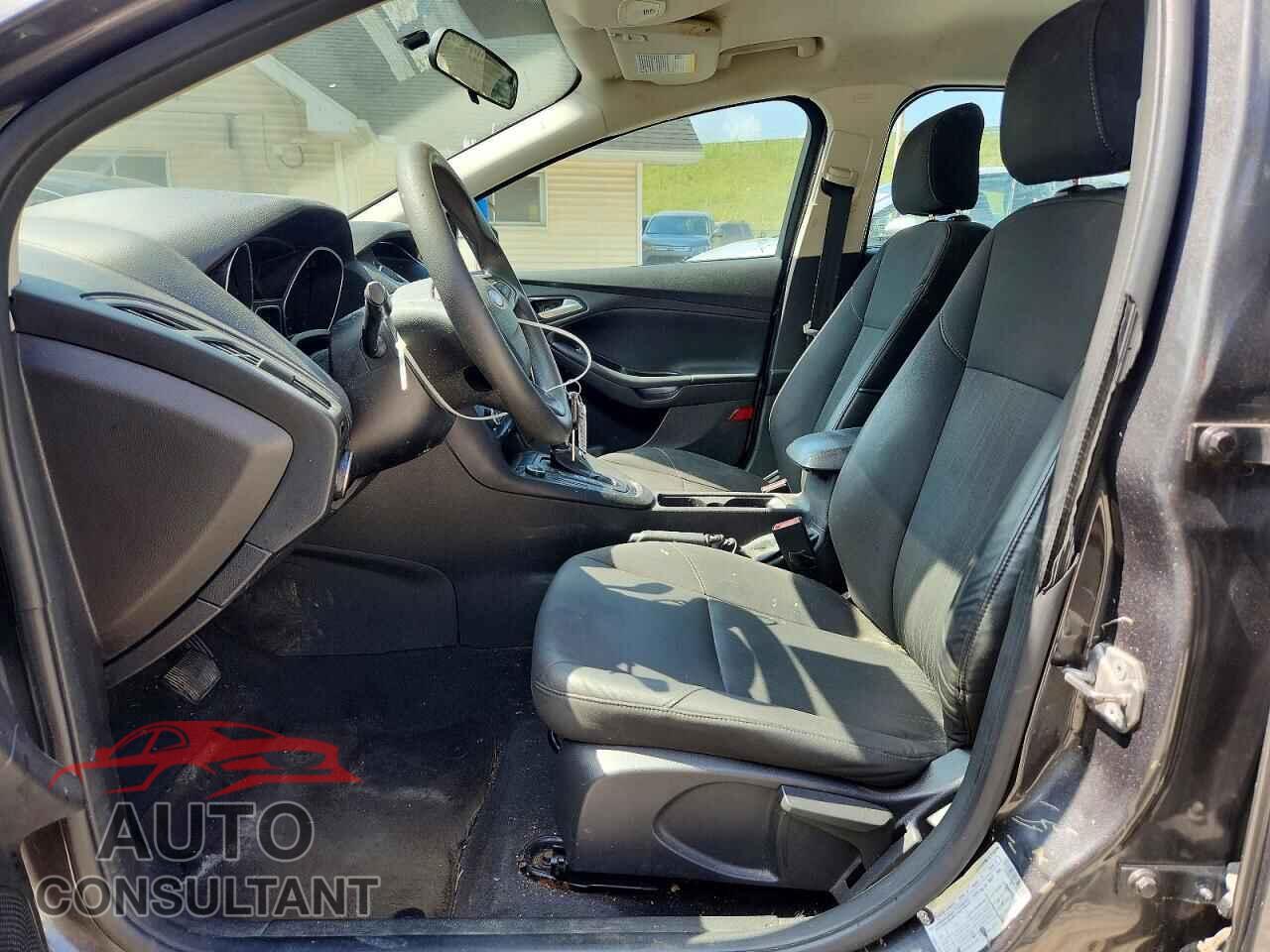 FORD FOCUS 2015 - 1FADP3F29FL201920