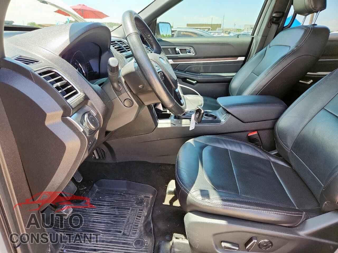FORD EXPLORER 2018 - 1FM5K7F89JGB54698