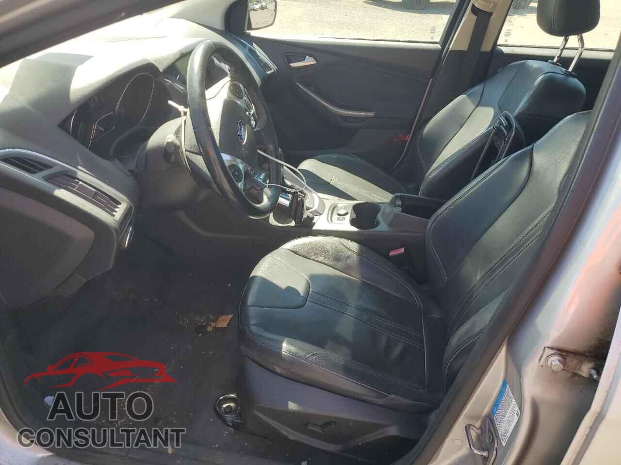 FORD FOCUS 2012 - 1FAHP3N26CL194097