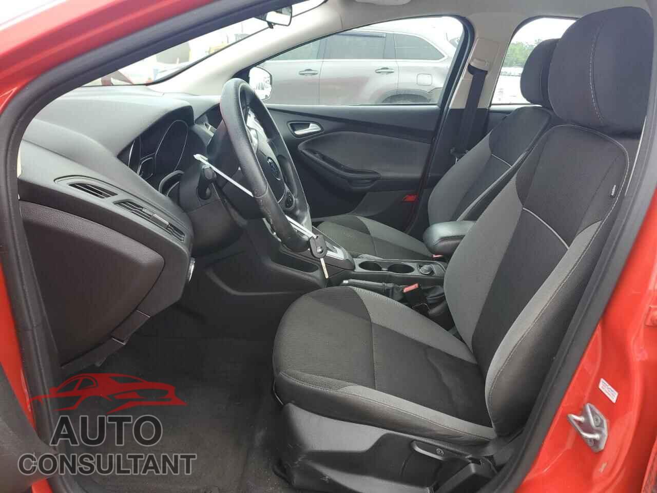 FORD FOCUS 2014 - 1FADP3F20EL285527
