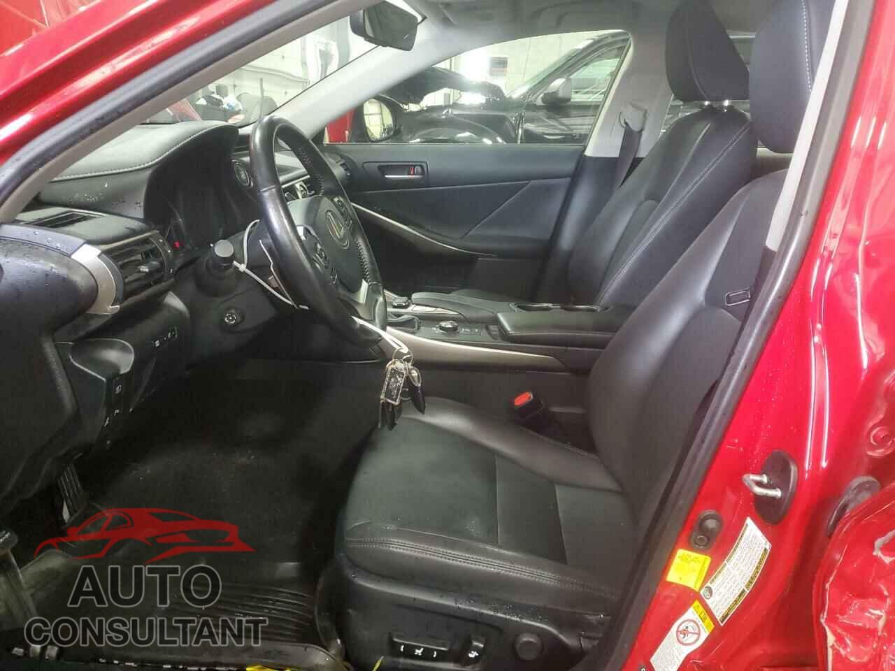 LEXUS IS 2018 - JTHC81D26J5028167