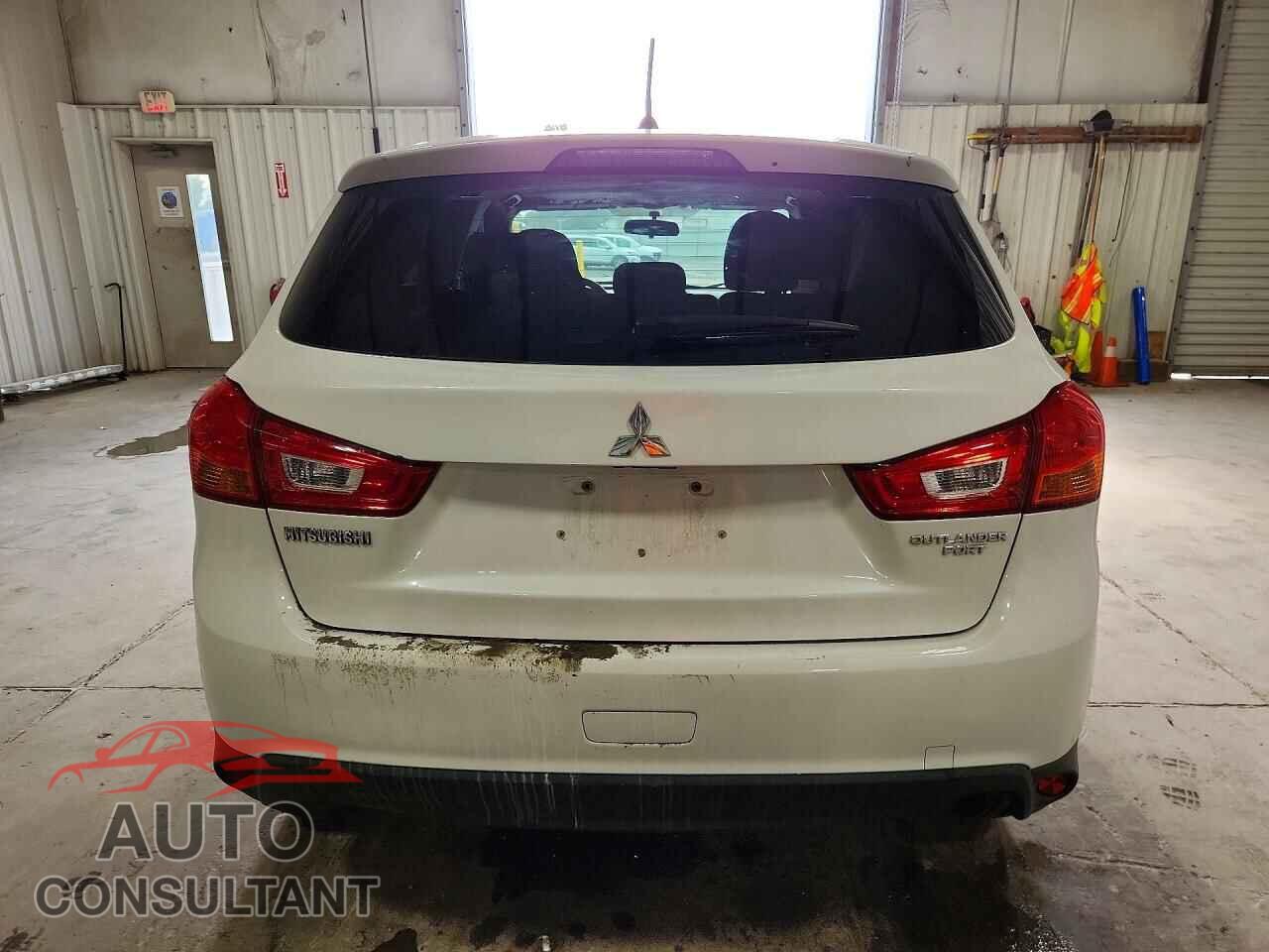 MITSUBISHI OUTLANDER 2014 - 4A4AP3AUXEE022948