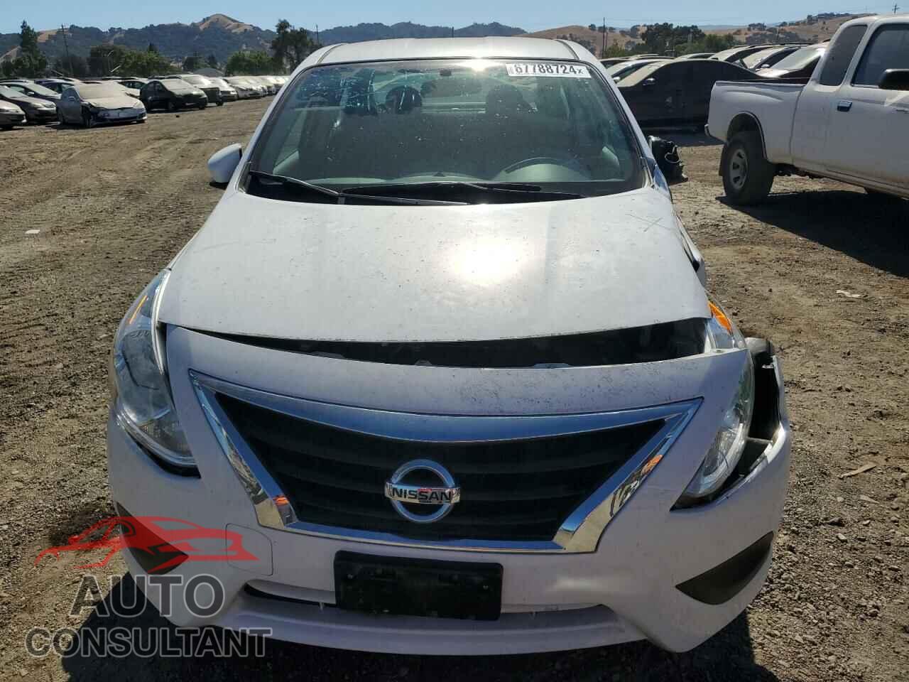 NISSAN VERSA 2017 - 3N1CN7AP7HL807782
