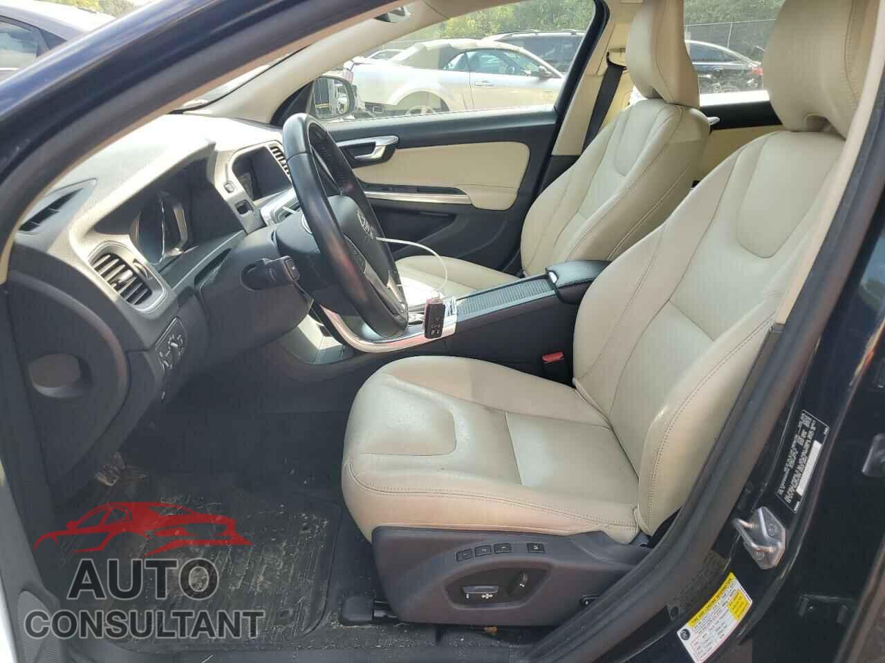 VOLVO S60 2016 - YV1612TK5G2412018