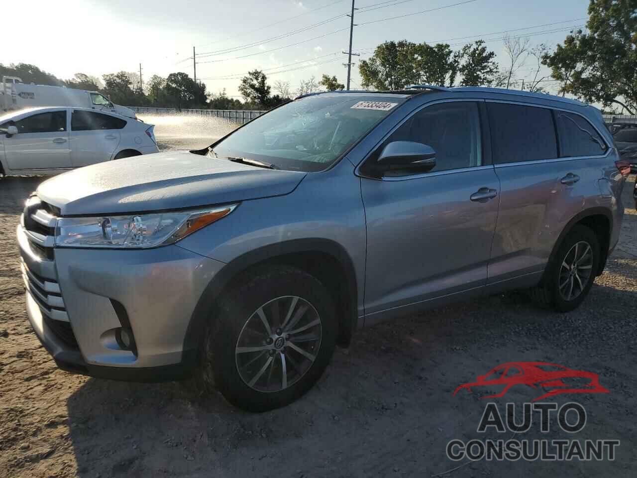 TOYOTA HIGHLANDER 2018 - 5TDJZRFH6JS550815