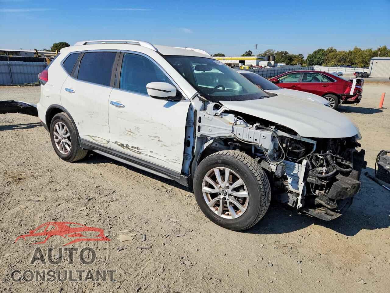 NISSAN ROGUE 2017 - KNMAT2MT5HP520886