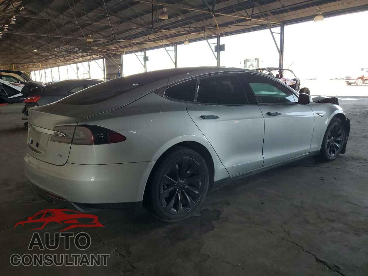 TESLA MODEL S 2013 - 5YJSA1CN7DFP12192