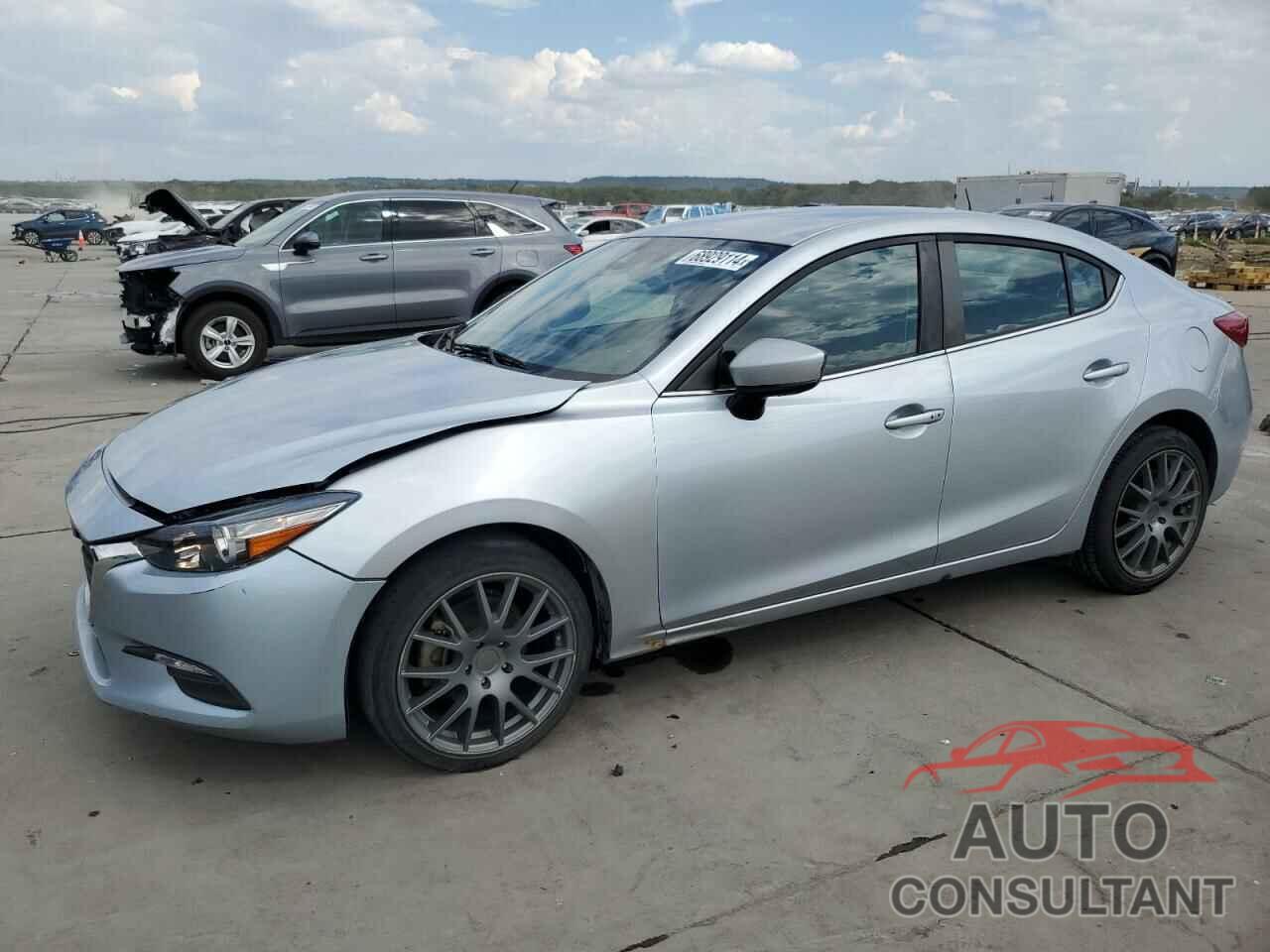 MAZDA 3 2018 - 3MZBN1V34JM204945