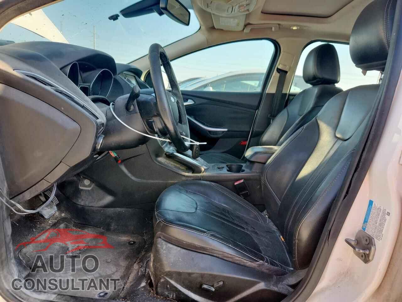FORD FOCUS 2012 - 1FAHP3N26CL391500
