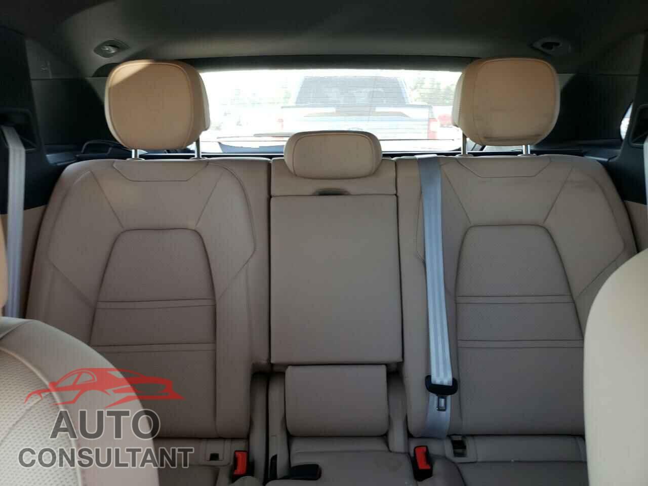PORSCHE CAYENNE 2023 - WP1AB2AYXPDA14181