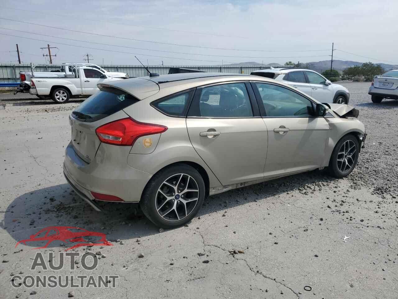 FORD FOCUS 2015 - 1FADP3K28FL287601