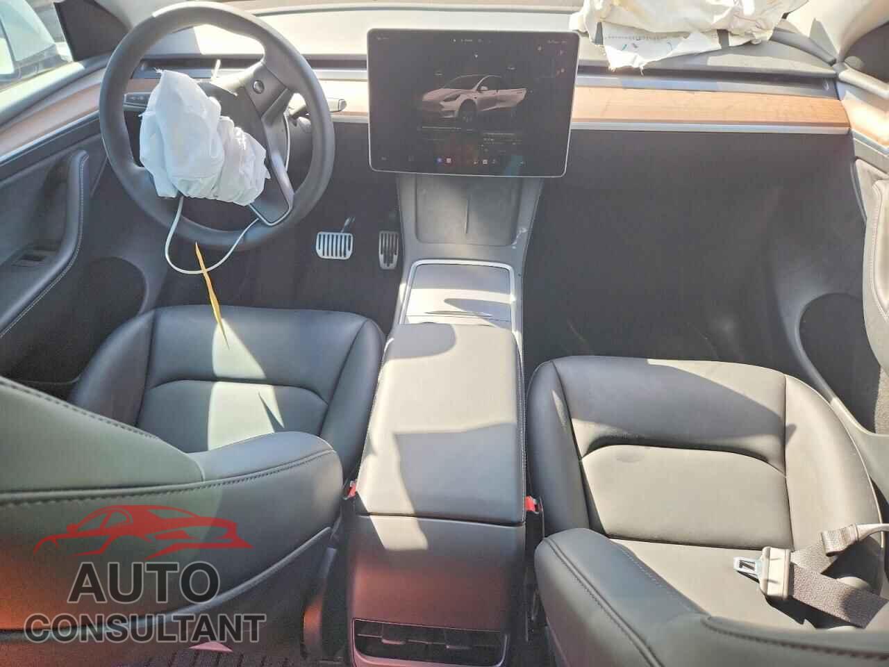 TESLA MODEL Y 2023 - 7SAYGDEE1PF796623
