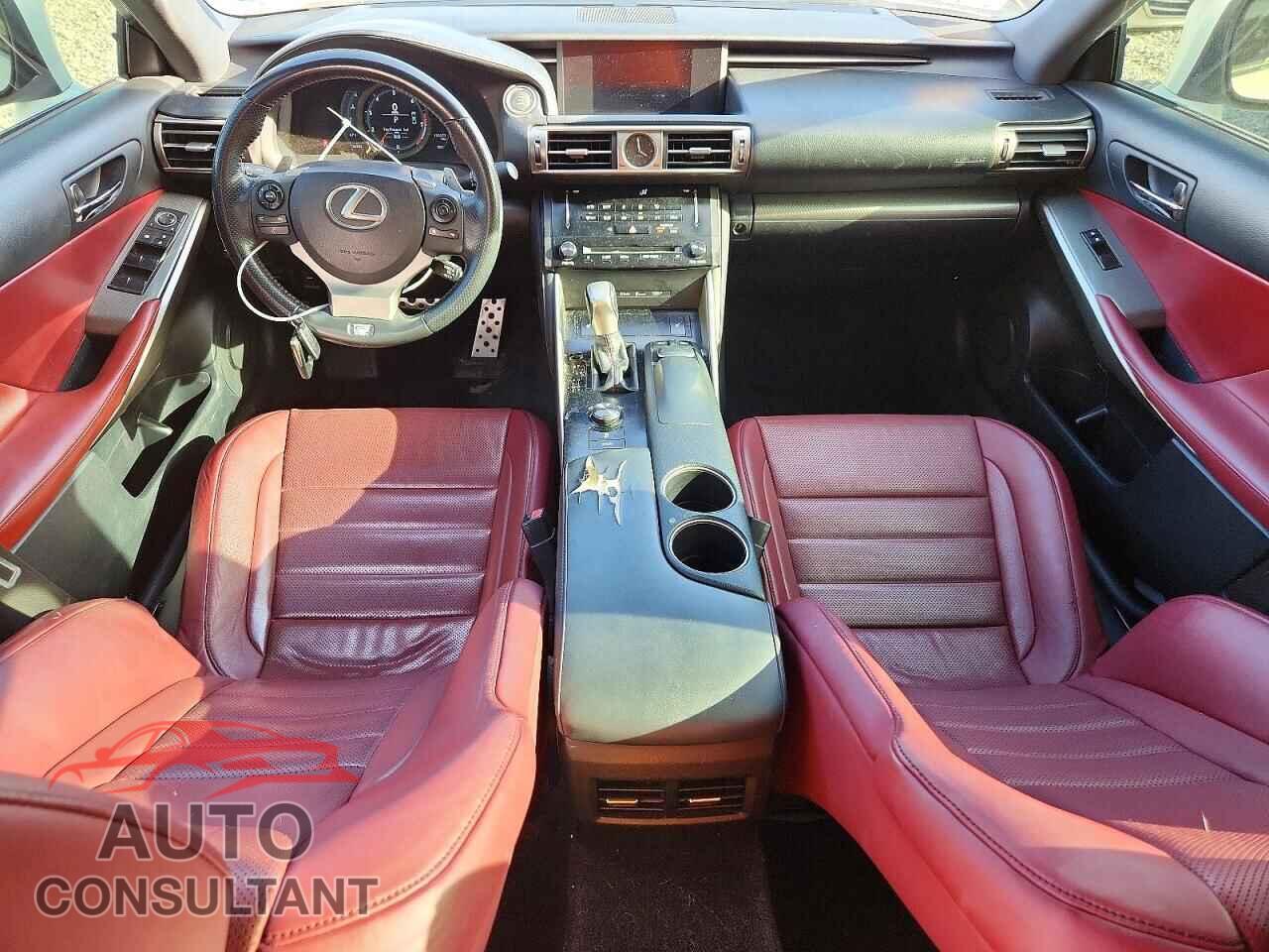 LEXUS IS 2014 - JTHCF1D21E5000322